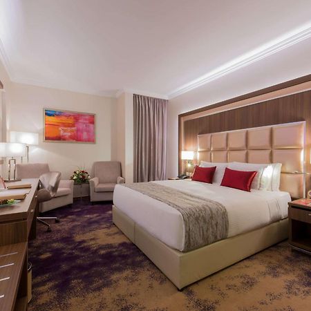 Ramada By Wyndham Continental Jeddah Hotell Eksteriør bilde