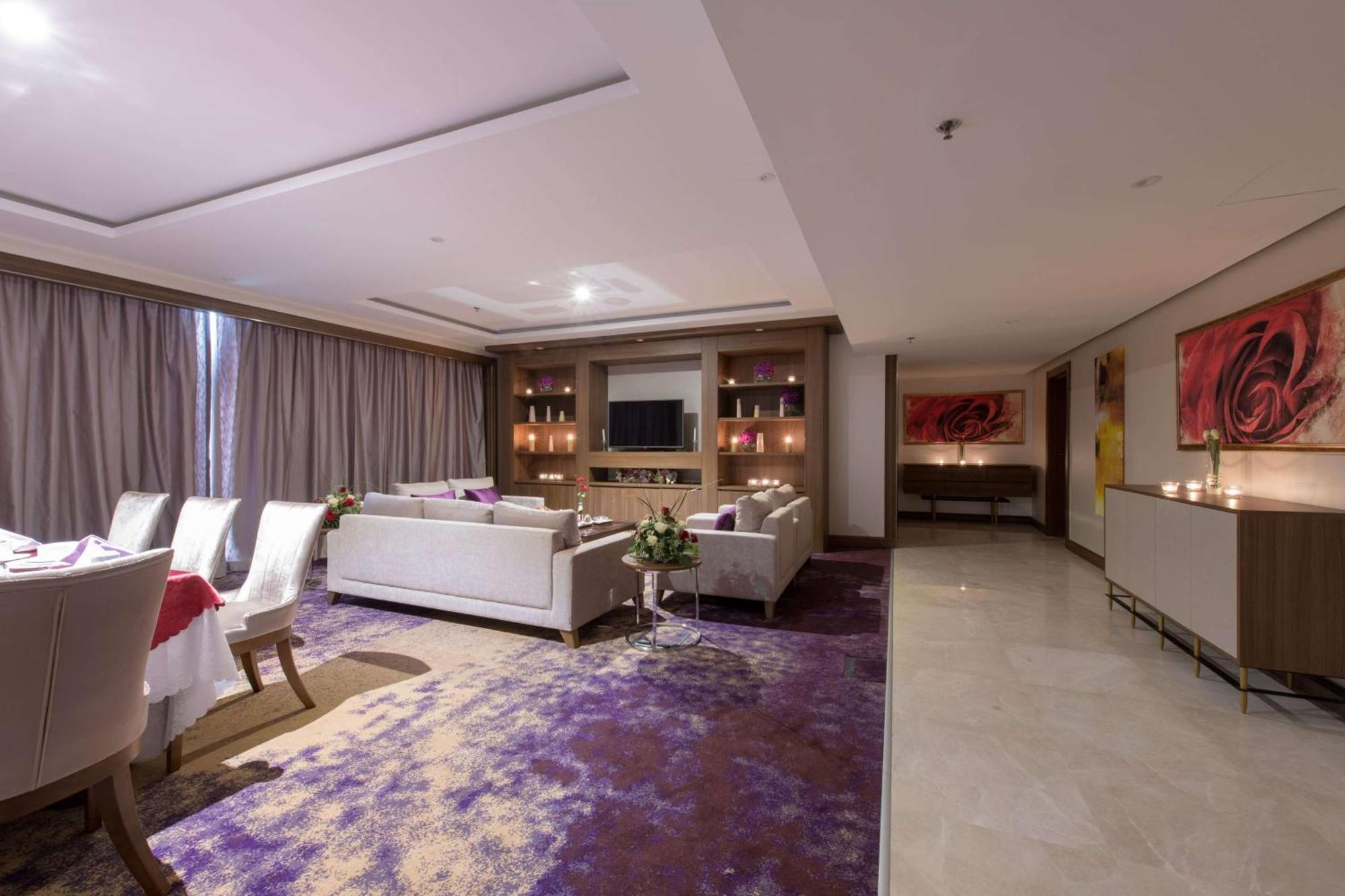 Ramada By Wyndham Continental Jeddah Hotell Eksteriør bilde