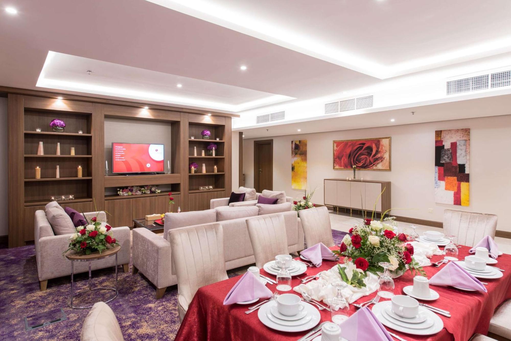 Ramada By Wyndham Continental Jeddah Hotell Eksteriør bilde
