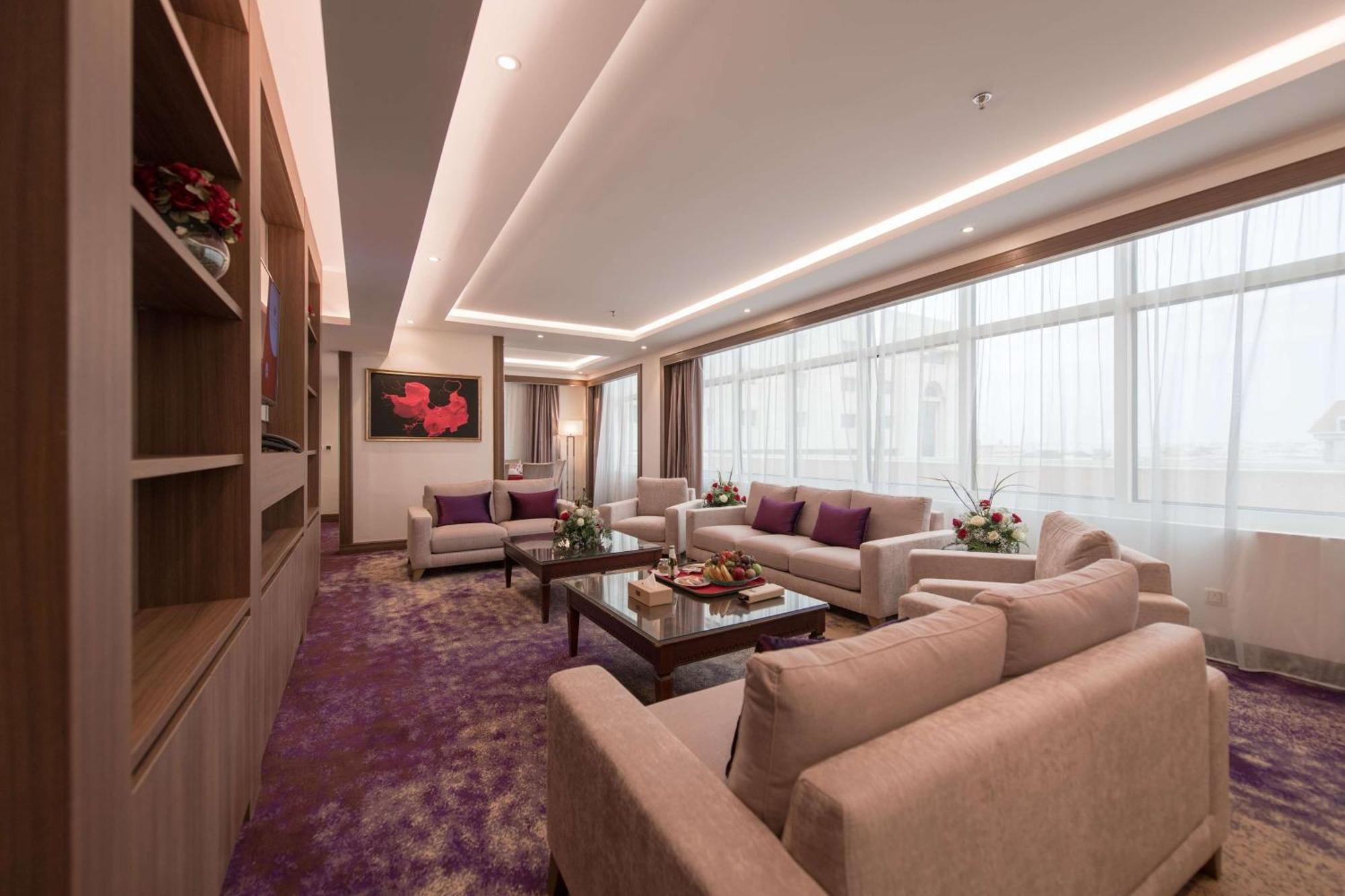 Ramada By Wyndham Continental Jeddah Hotell Eksteriør bilde