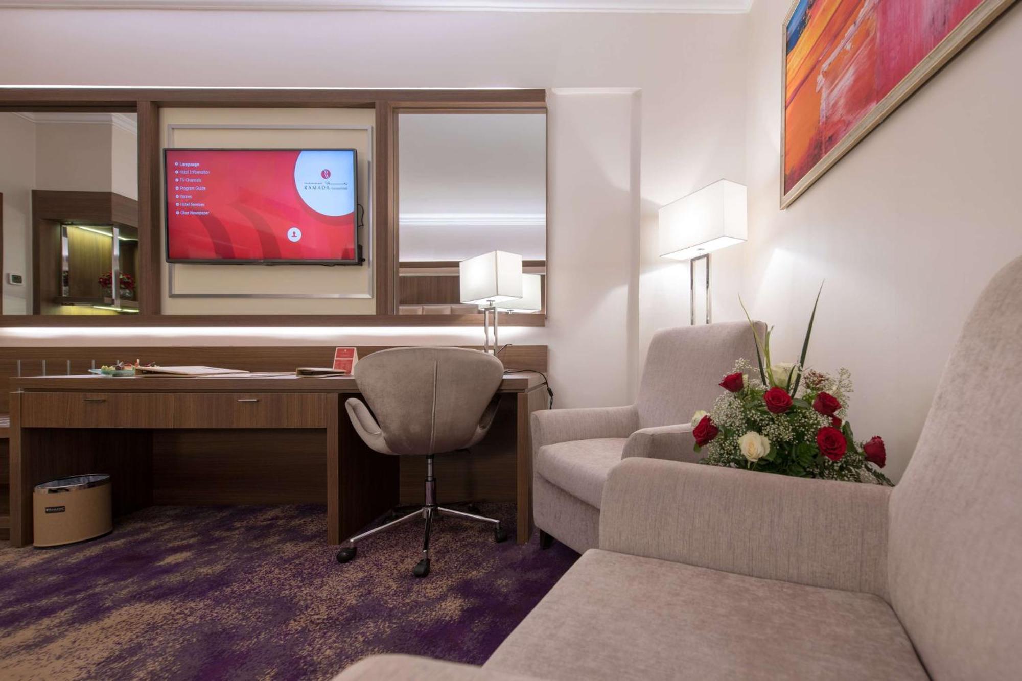 Ramada By Wyndham Continental Jeddah Hotell Eksteriør bilde