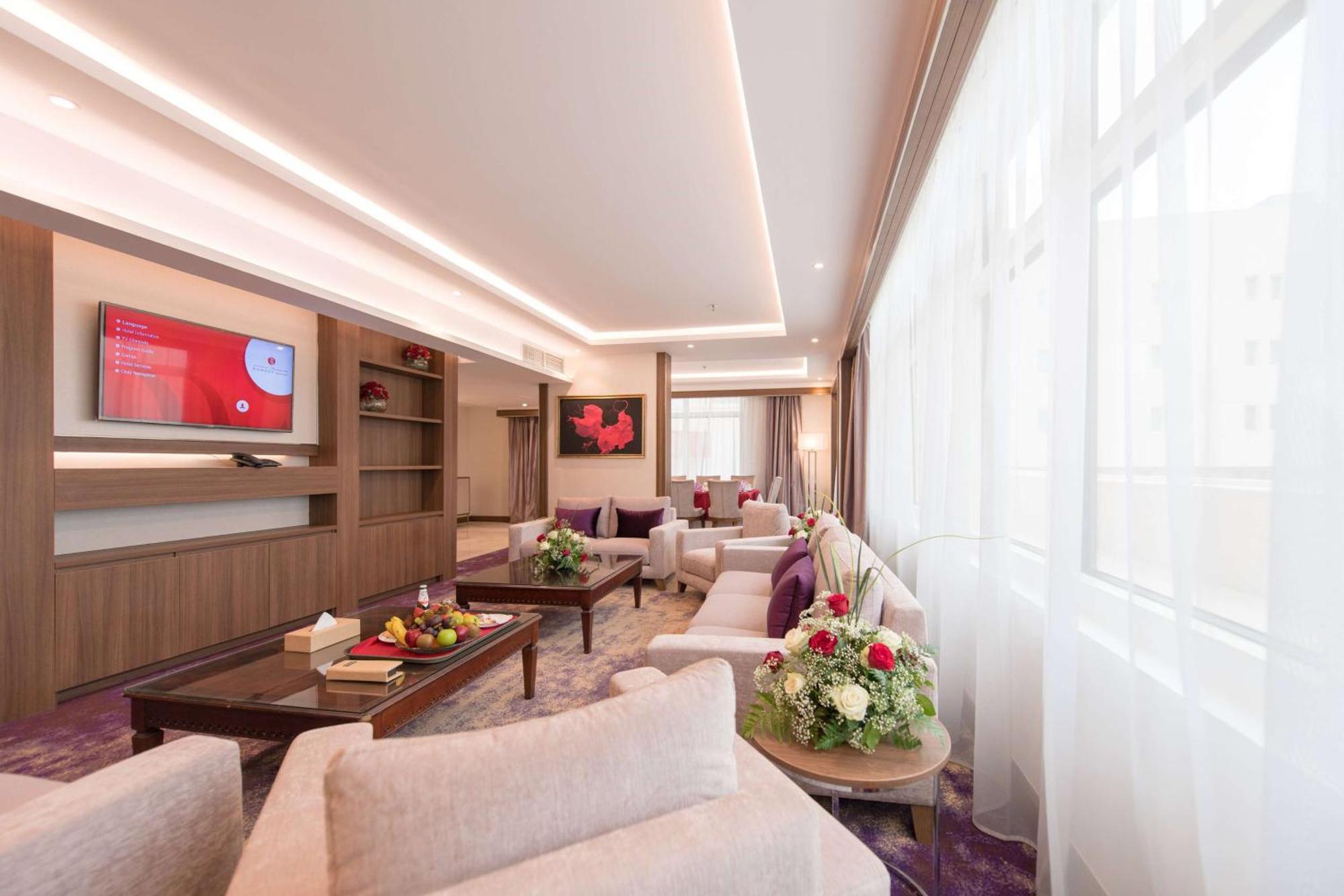 Ramada By Wyndham Continental Jeddah Hotell Eksteriør bilde